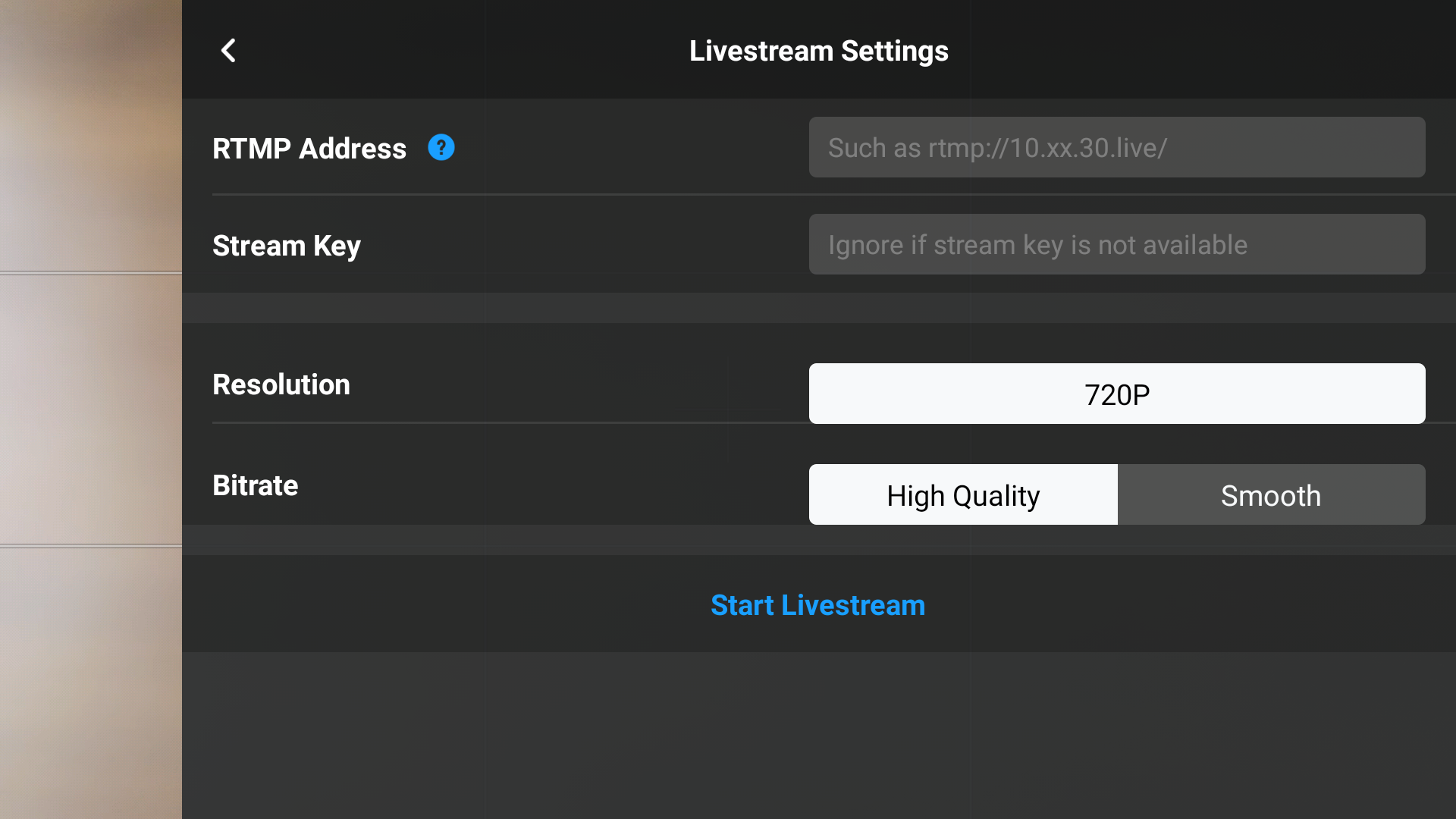 Livestream Settings de DJI Fly con el campo RTMP Address vacío y un campo Stream Key separado también vacío, con la resolución en 720P